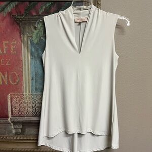 Philosophy Republic Clothing Women’s Muted White V Neck Blouse